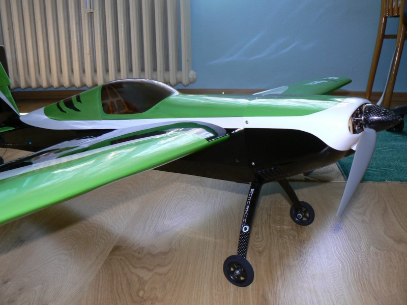 Extra 260