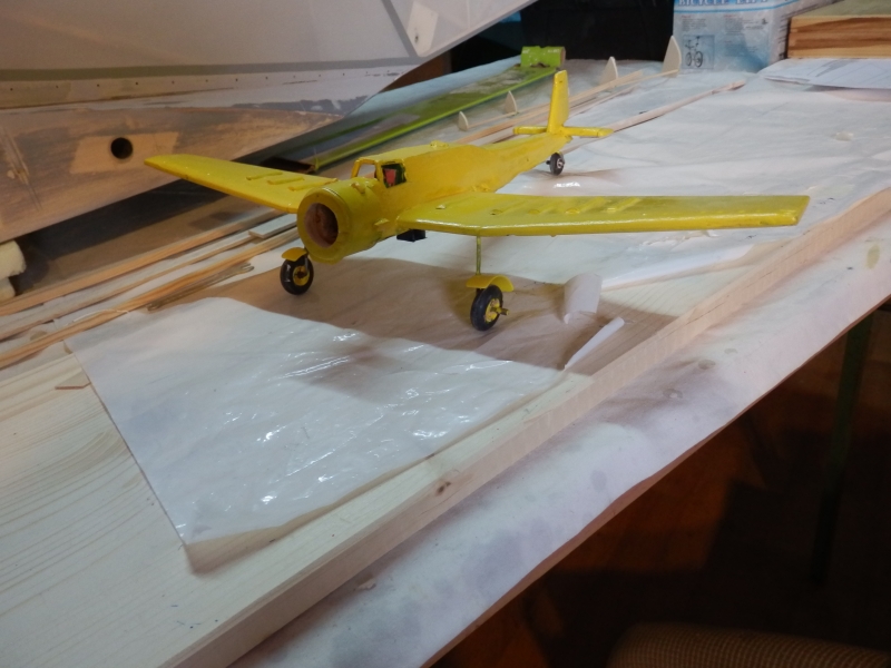 Mini Zlín z-37 Čmelák