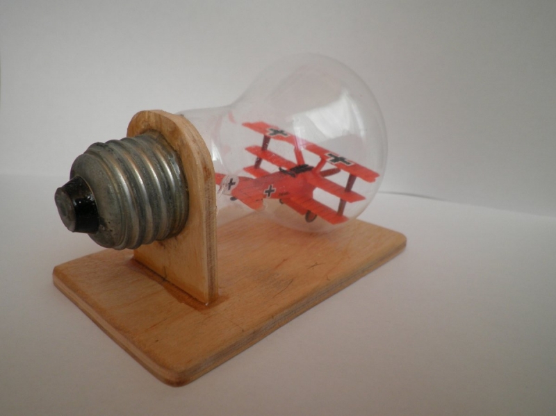 Fokker Dr1 v žárovce