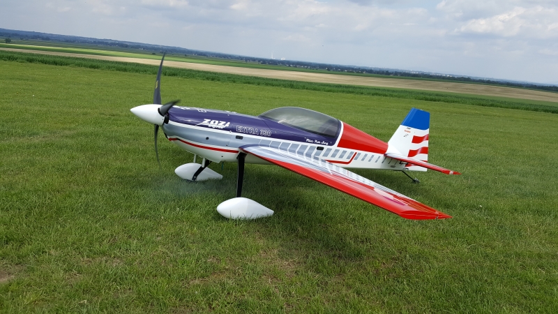 EXTRA 330LX