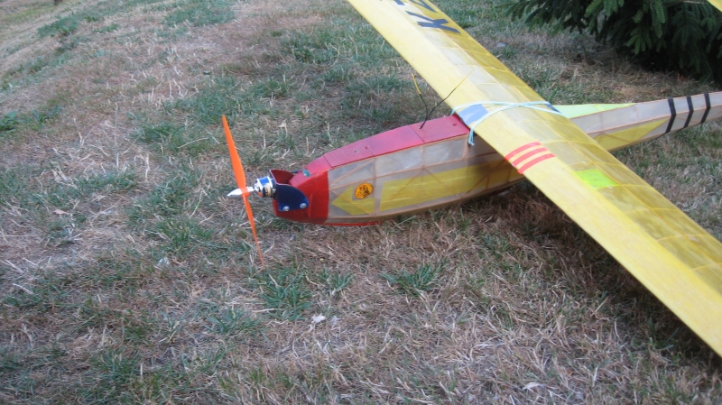 Káně-historický model s elektromotorem.....