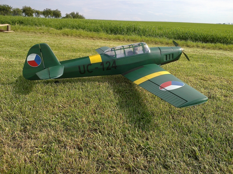 Zlín Z-126 "Trenér"2 / C-105