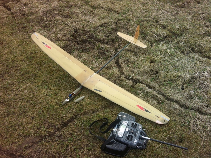 Super Gee II prodáno