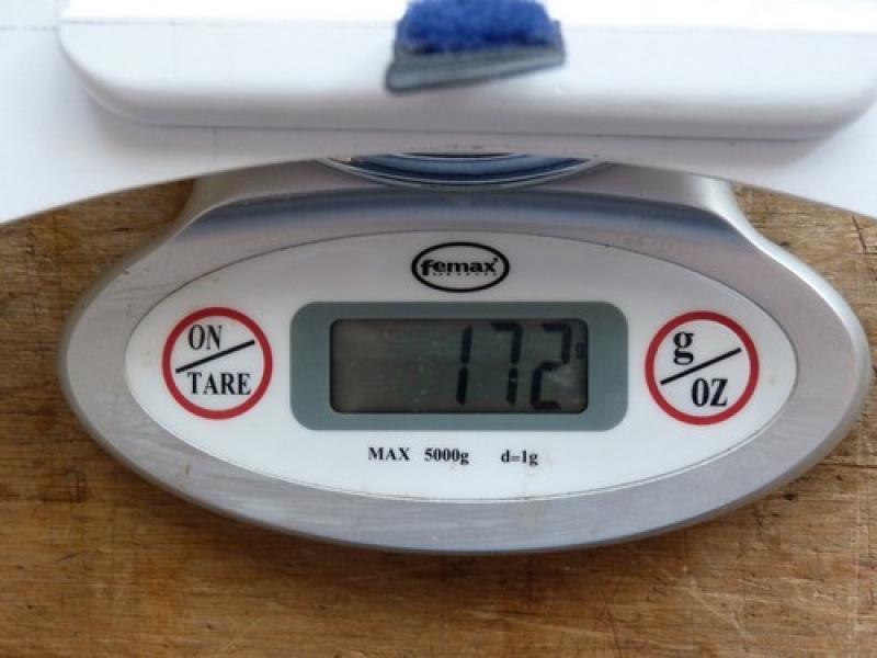 Pult pod vysílač pro „palčáky“.