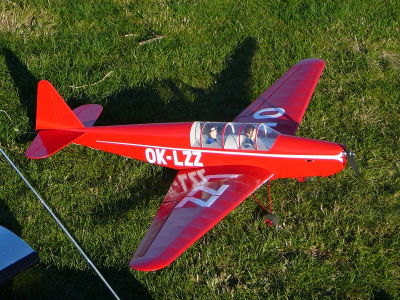 Zlín Z-12