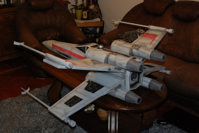 X - wing fighter