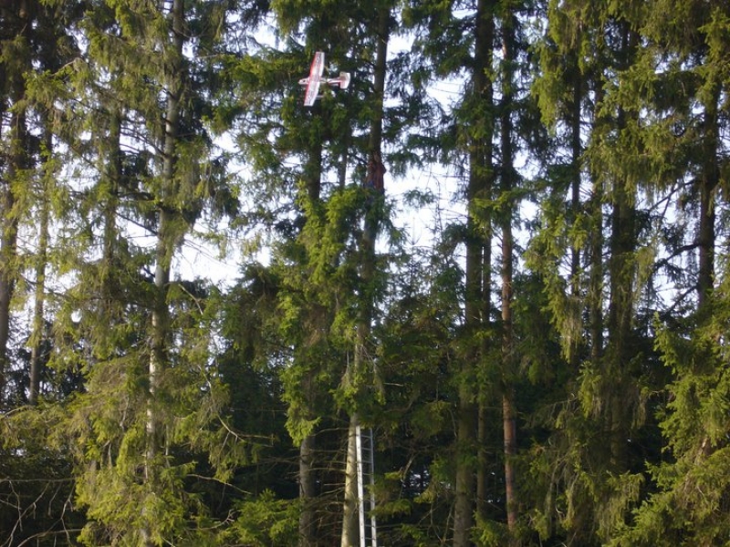 Cessna 185 na plovákách 