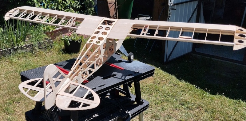 Piper J-3 - polomaketa