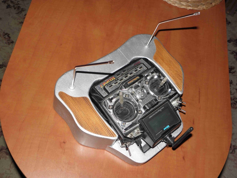 Pult vysílače Hitec Eclipse 7