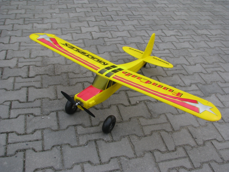 FUNCUB 1400 - MULTIPLEX