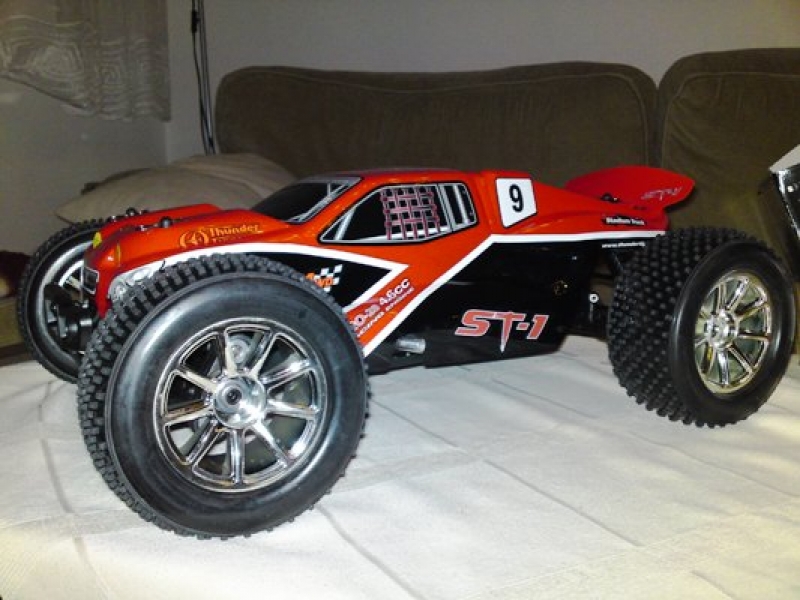 ST-1 Monster Truck Racing RTR 