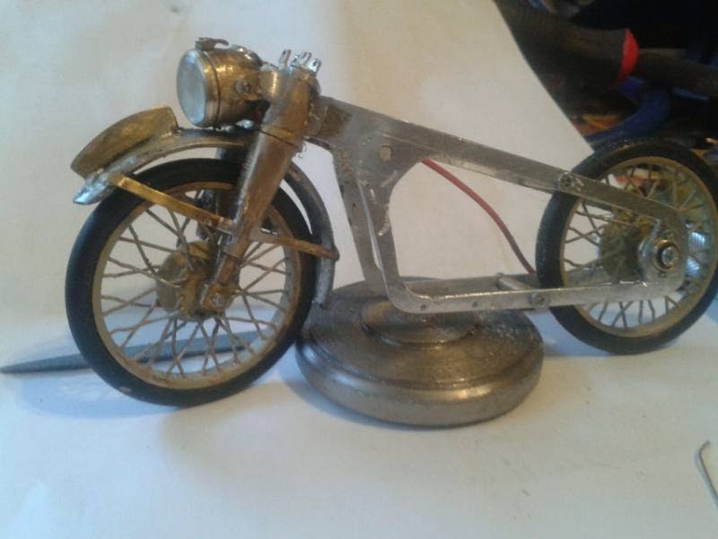 BMW R 12 s lodickou 1/16