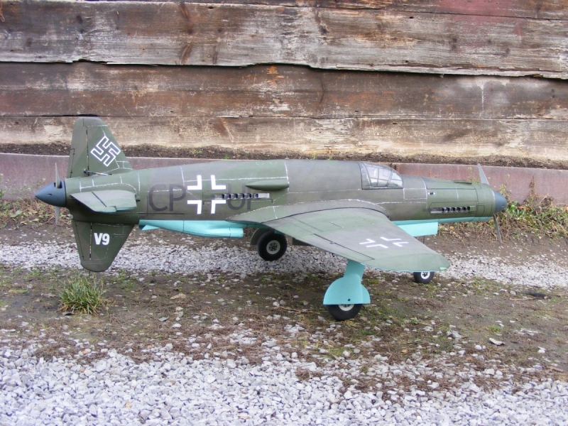 Dornier Do-335 (1:9)