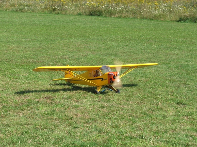 PIPER J-3 CUB