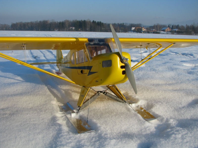 Piper J-3 CUB