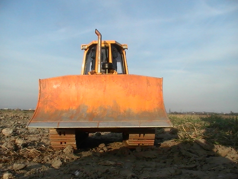 buldozer Caterpillar D5