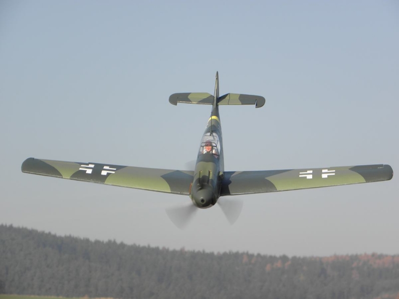 Messerschmitt Bf-109E s nosným