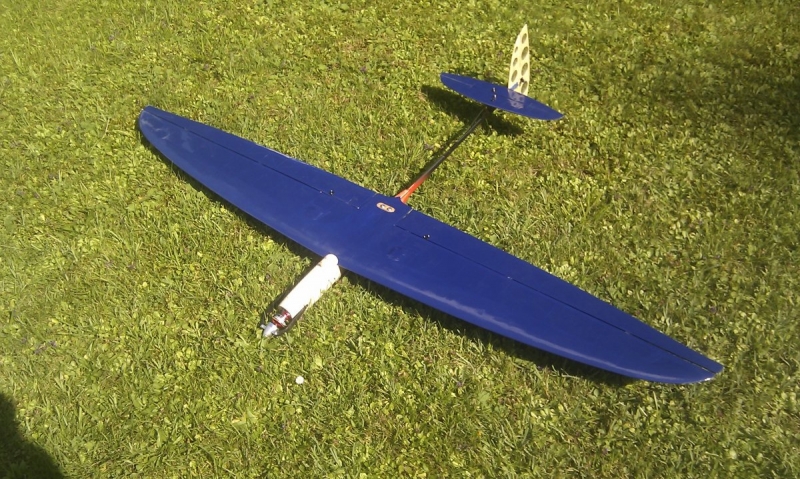 Manta - elektro větroň 