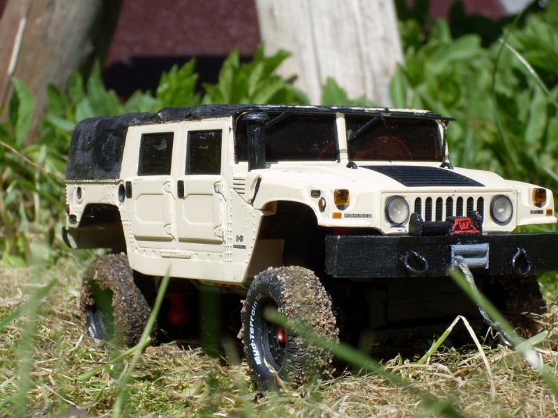 mini-z expediční hummer h1