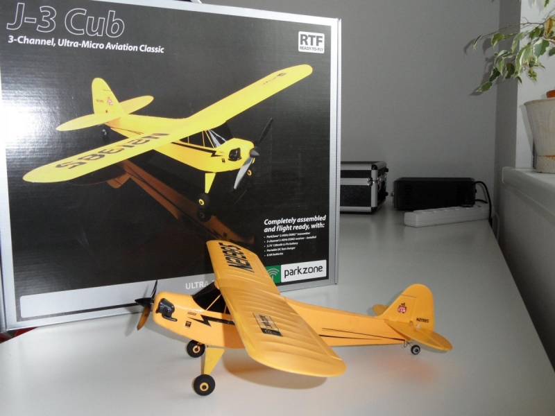 ULTRA-MICRO J-3 CUB