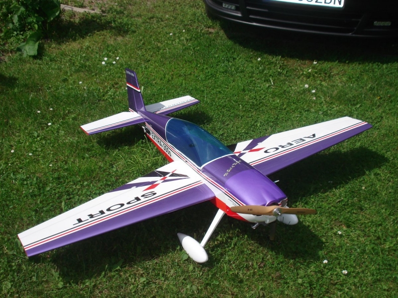 EXTRA 300