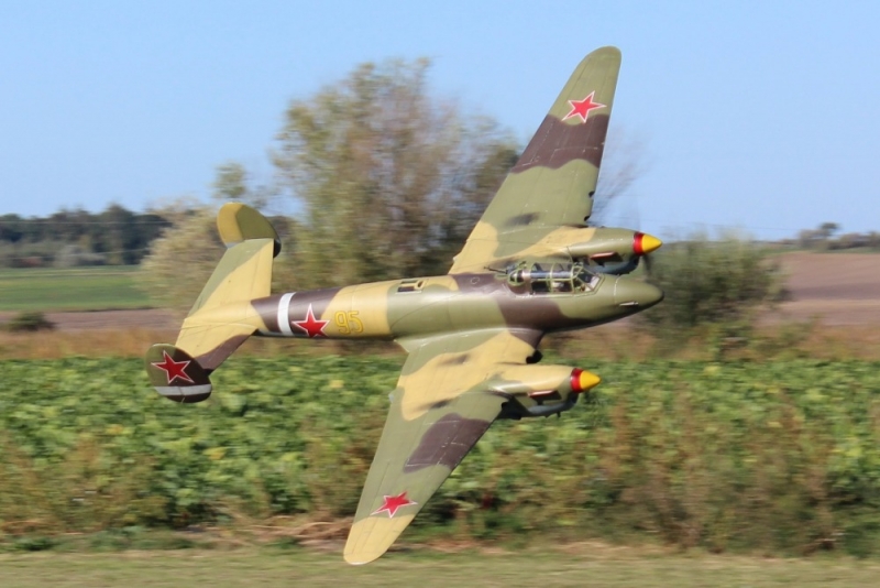 Petlyakov PE - 2