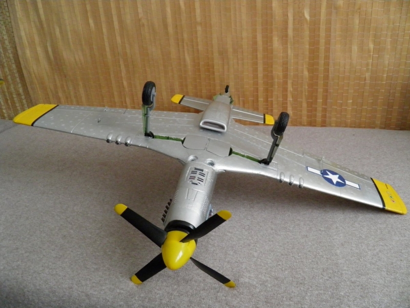 Mustang P 51d Podvozek