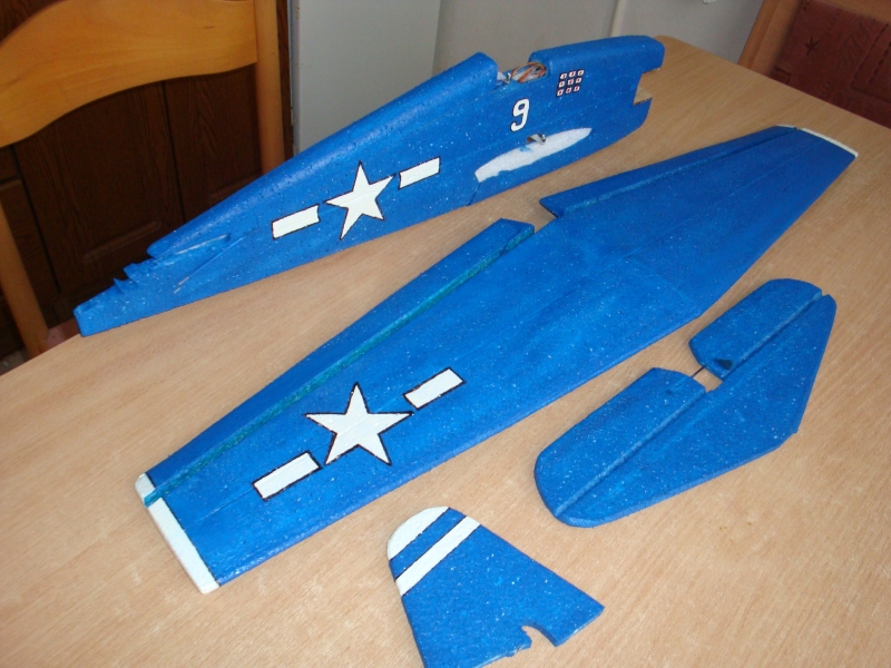 Hellcat F6F - žlutý a modrý