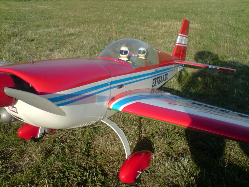 EXTRA 330 L