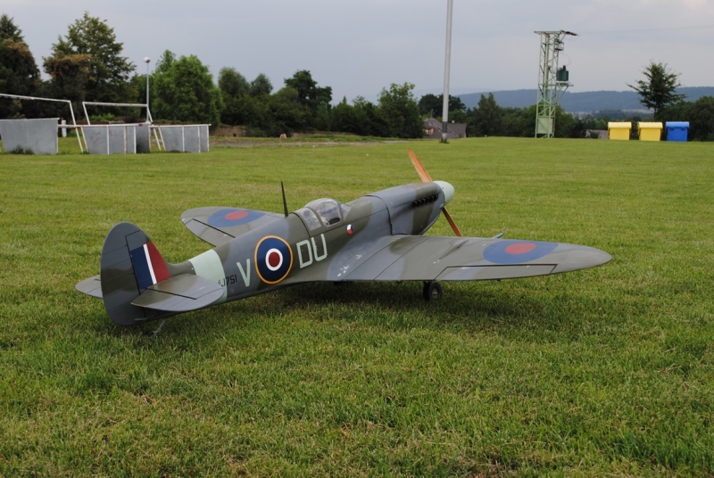 Spitfire Mk.IX (30cc)