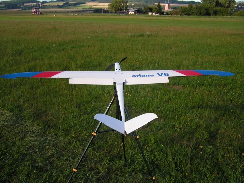 Ariane V6 se vztlak. klapkami