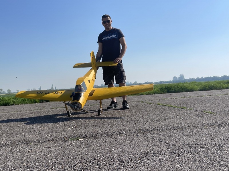 Zlin Z-37 Čmelák