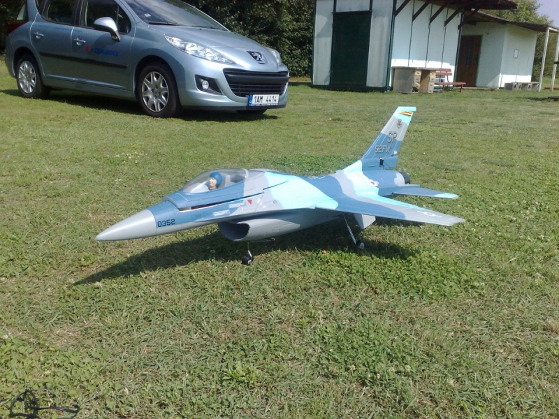 F-16