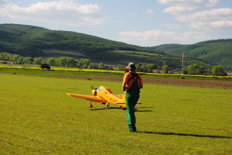 Z-37 Čmelák- už konečně lítáme