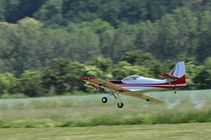 Zlín Z-50LS