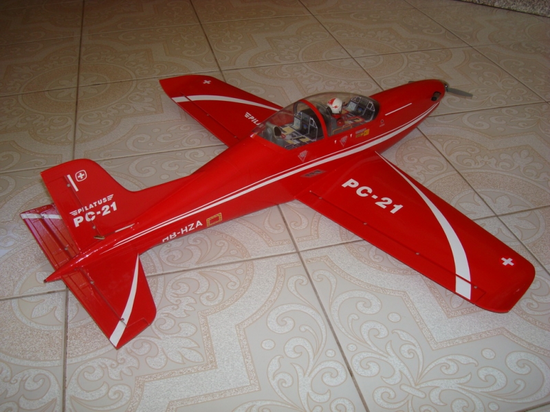 Depronový Pilatus PC-21 v2