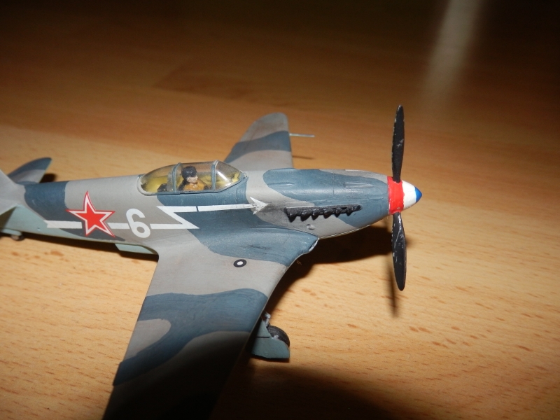 Yak-3 P Normandie niemen