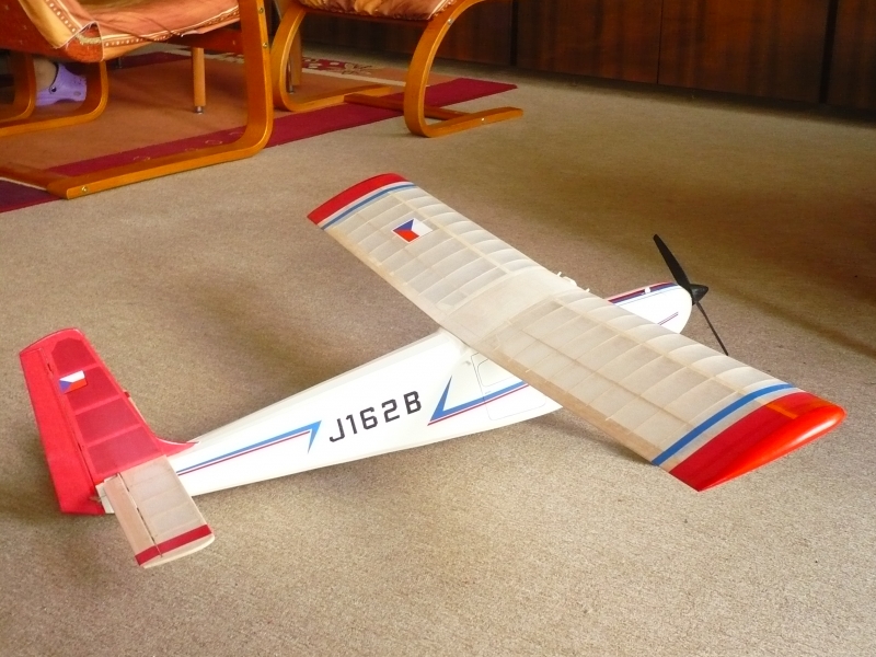 Helio H - 395 Courier