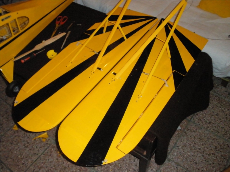 PIPER LJ 3 Cub - světla