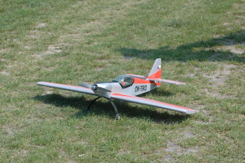 Zlín z-50LS
