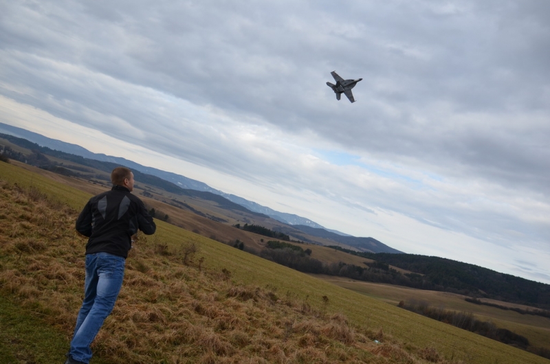 F-18E Superhornet EPP doskáč v1