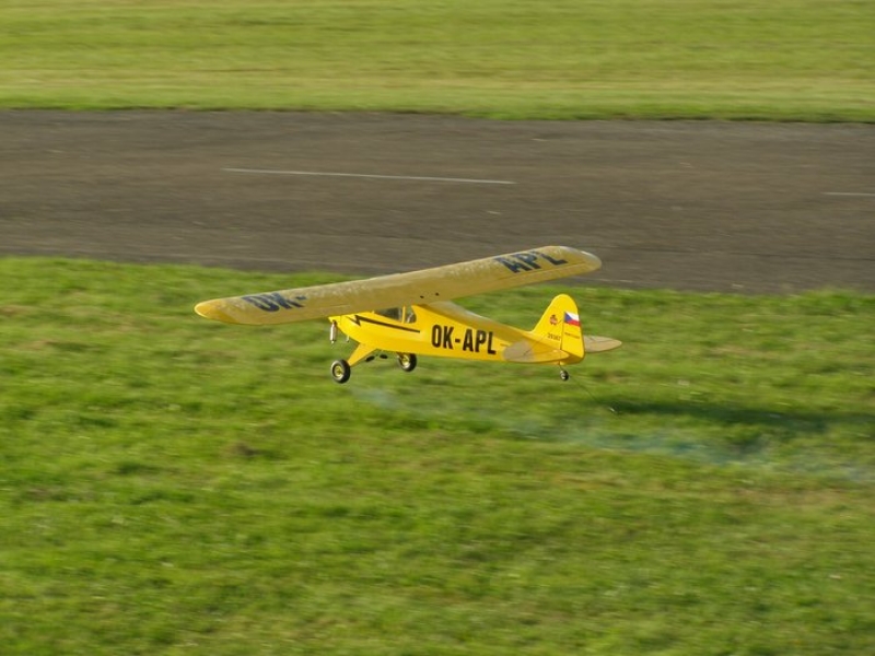 Piper J-3 Cub