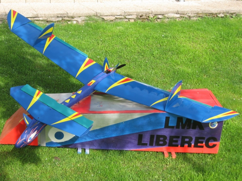 kabala devadesátý nebo kačer