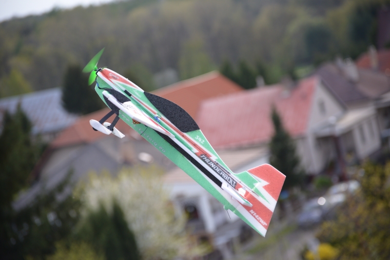 Sbach 342 halový model