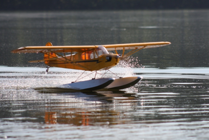 PIPER J-3 CUB