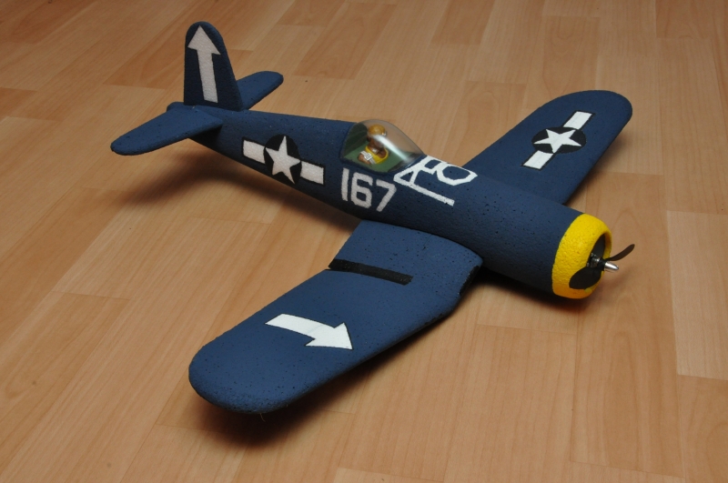 F4U Corsair 850mm