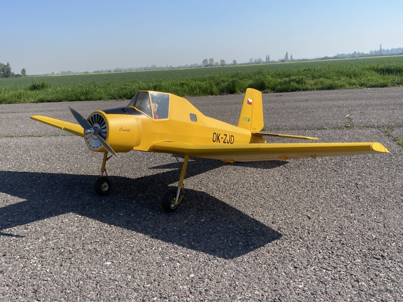 Zlin Z-37 Čmelák