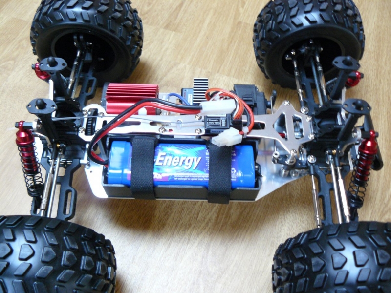 Monstertruck Detonator