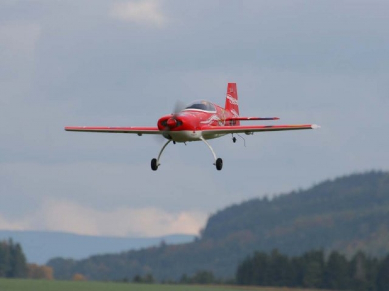 extra 330L