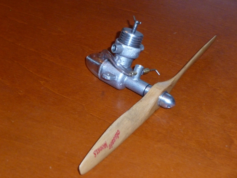 Nový motor 1cc Mikron